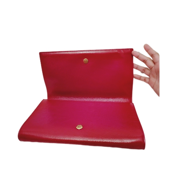 Yves Saint Laurent  BELLE DE JOUR CLUTCH in Patent Leather - Picture 4 of 8